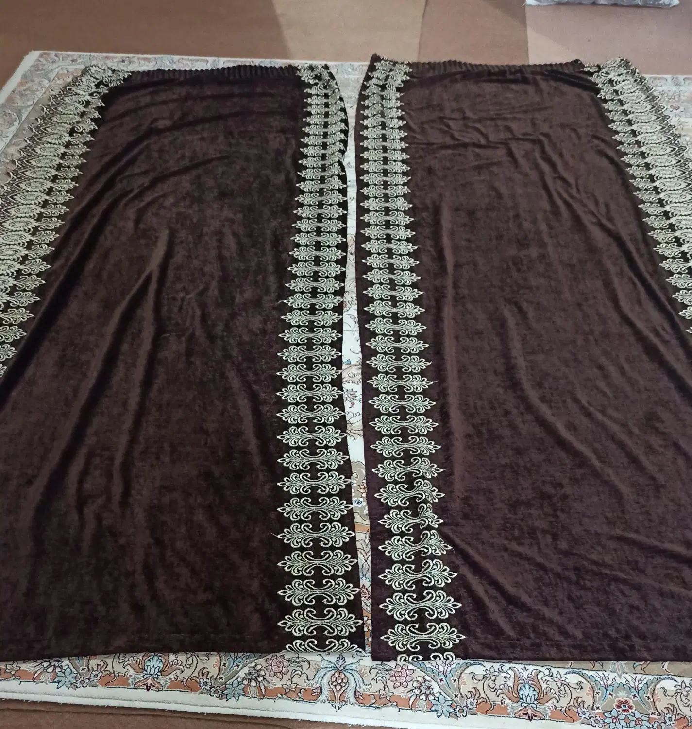پرده|پرده، رانر، رومیزی|شیروان (خراسان), |دیوار