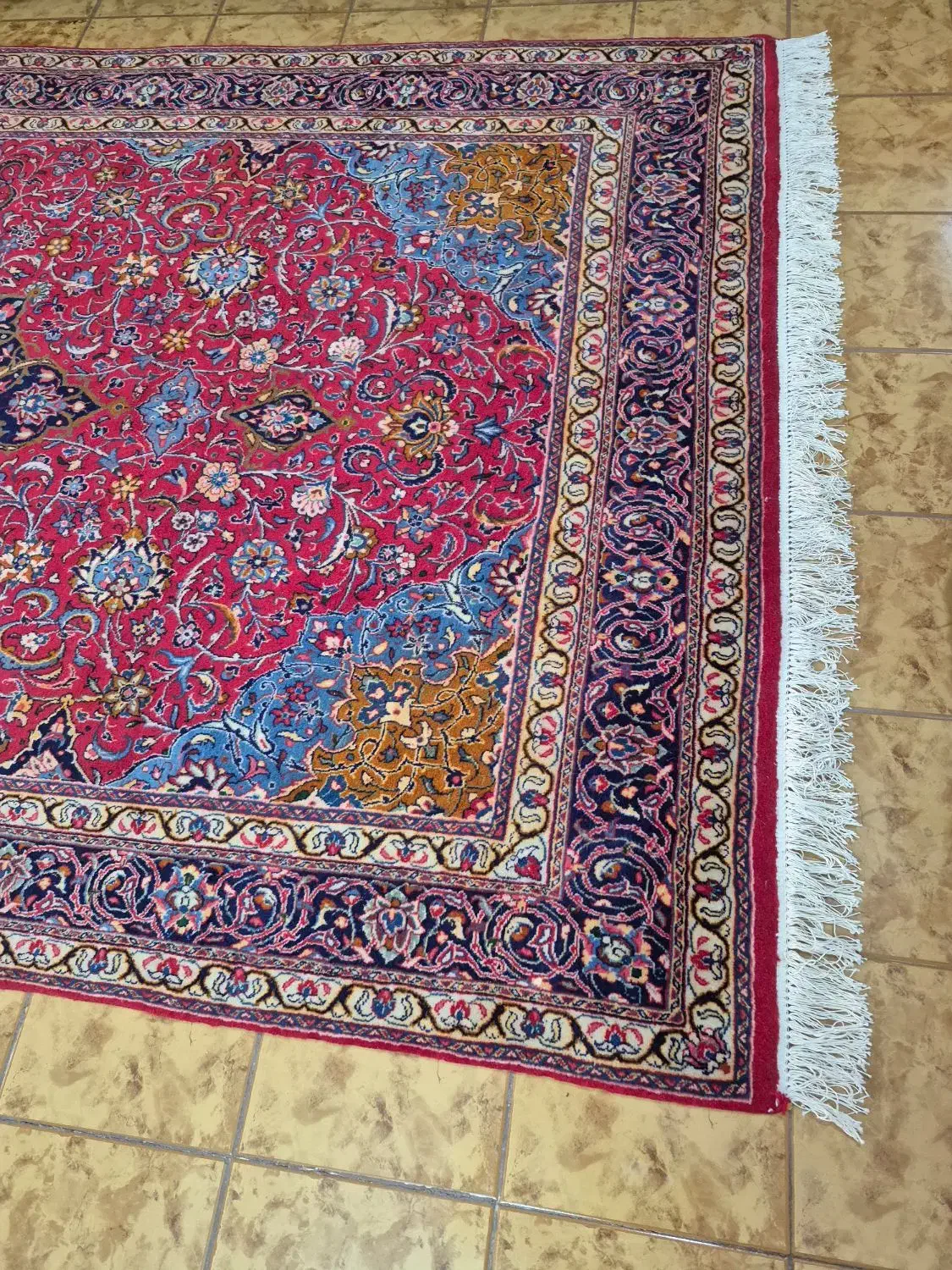 فرش دستبافت ساروق|فرش|شاهین‌شهر, طالقانی|دیوار