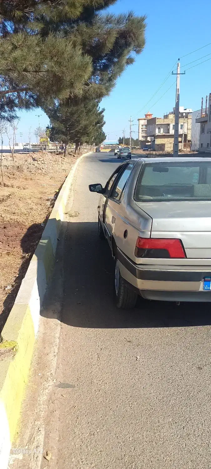 پژو۴۰۵ مدل ۸۸ رنگ بژ|خودرو سواری و وانت|قزوین, |دیوار