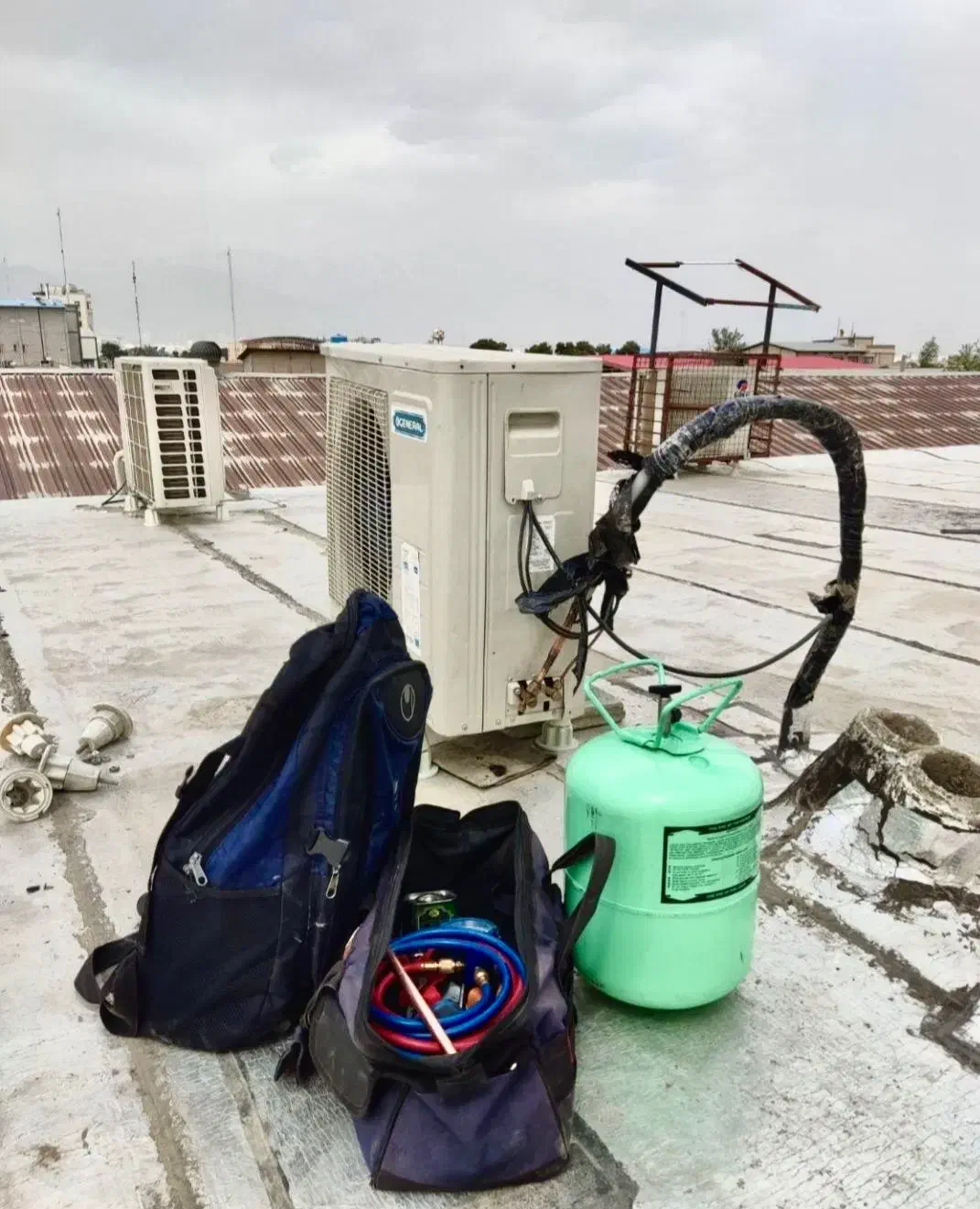 نصب،سرویس و تعمیرات تخصصی انواع کولر گازی ،اسپیلت|خدمات پیشه و مهارت|پرند, فاز ۴|دیوار