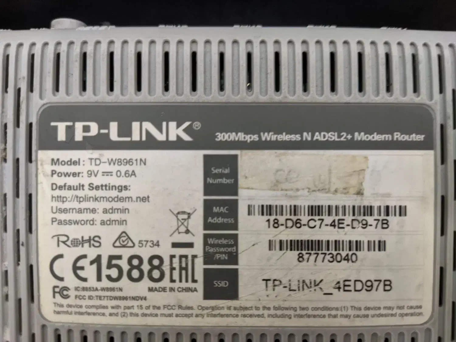 مودم +ADSL2 وایفای‌ TP-Link|مودم و تجهیزات شبکه|پرند, فاز ۶|دیوار