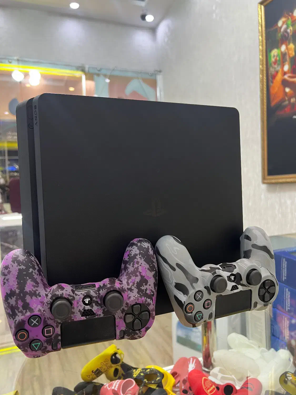 Ps4 اسلیم یک ترا کپی خور با ۲ دسته در حد صفر|کنسول، بازی ویدئویی و آنلاین|تبریز, |دیوار
