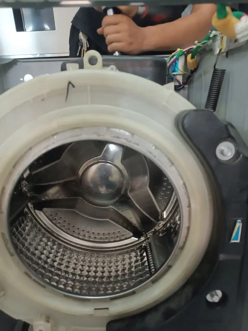 تعمیرات هرنوع لوازم خانگی لباسشویی هود دستمزد کم|خدمات پیشه و مهارت|زنجان, |دیوار