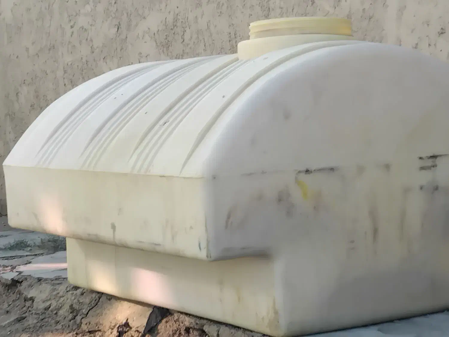 غالب نیسان و‌تویوتا ۲۲۰۰لیتری|مصالح و تجهیزات ساختمان|زهک, |دیوار