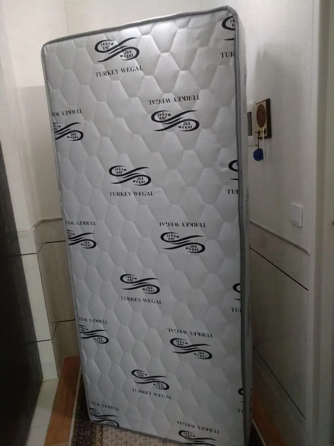 کنارفرش|فرش|قم, پردیسان|دیوار