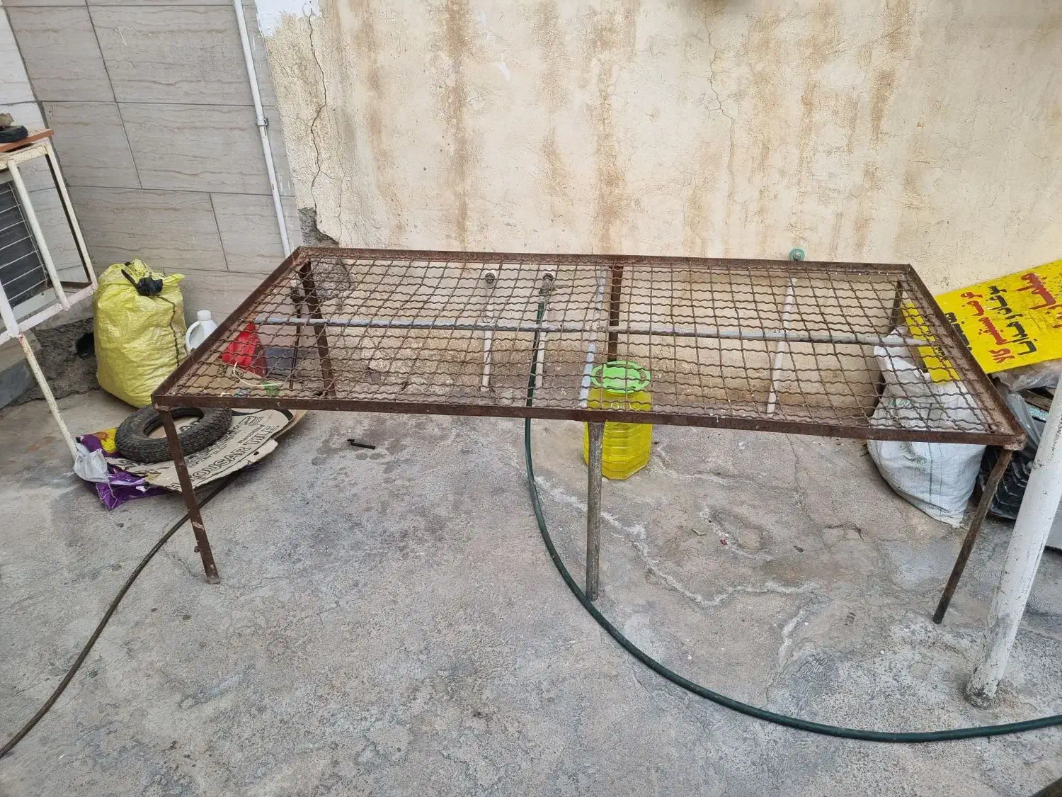 تخت خواب بیرونی|تخت و سرویس خواب|لالی, |دیوار