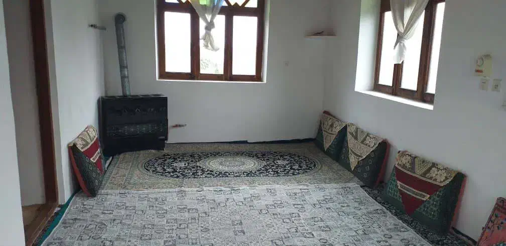 خانه ویلایی|اجارهٔ کوتاهمدت ویلا و باغ|گوراب زرمیخ, |دیوار