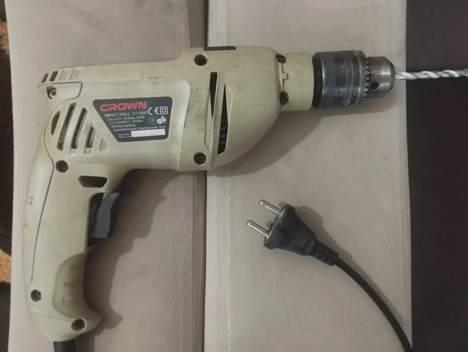 تعدادی وسیله قدیمی ..|کلکسیون اشیاء عتیقه|بهبهان, |دیوار