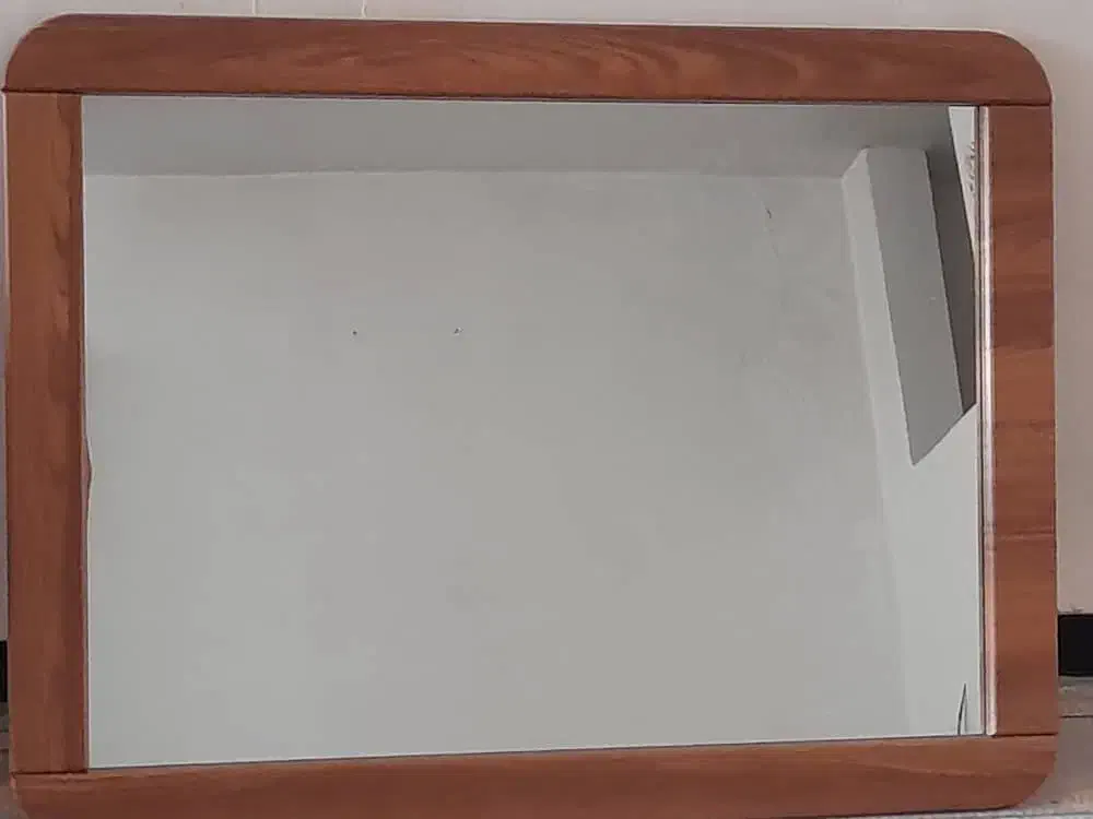 اینه نو|آینه|کوهدشت, |دیوار