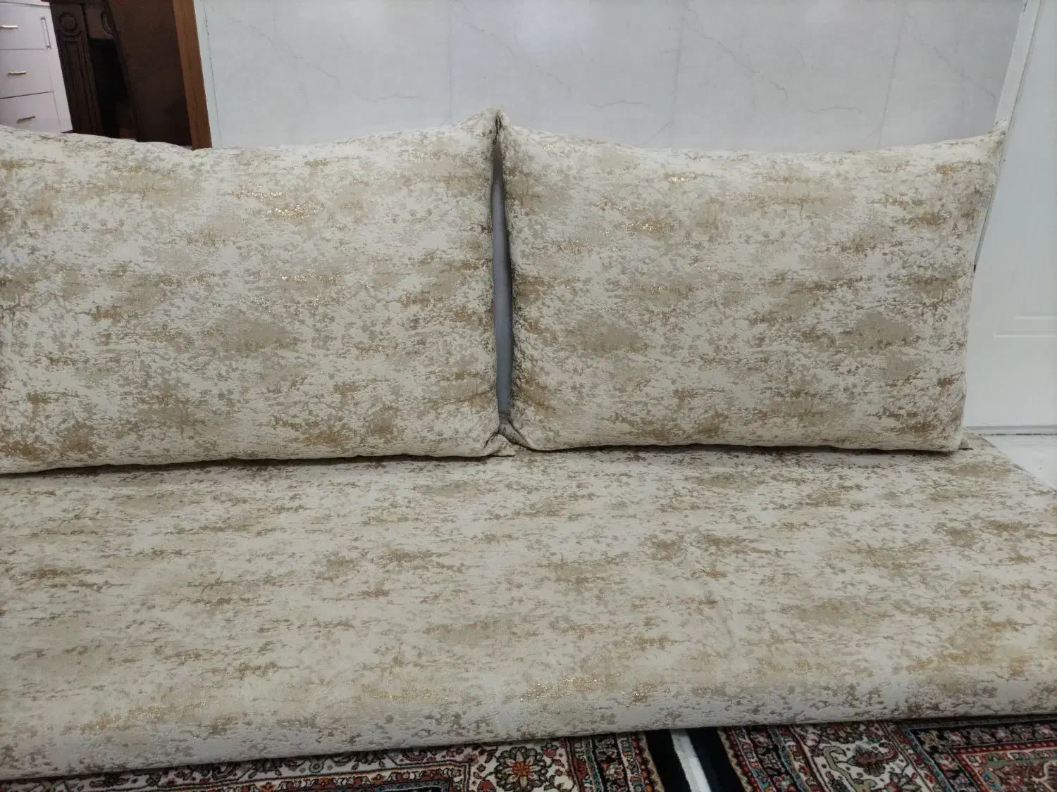 روبالشی|رختخواب، بالش، پتو|ارومیه, |دیوار