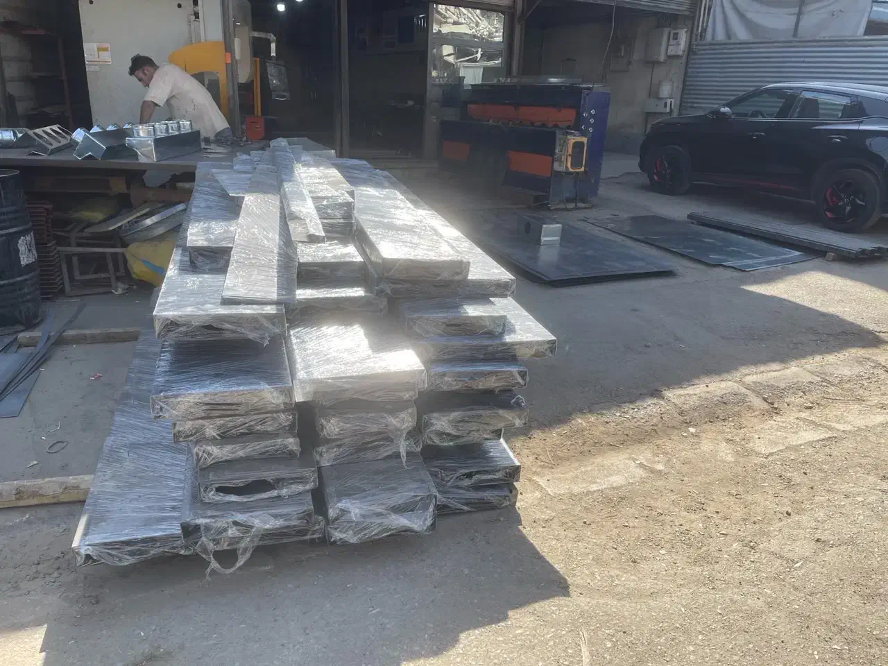 کارگر ساده جهت کار در کارکاه خمکاری و برش لیزر|استخدام صنعتی، فنی، مهندسی|تهران, شادآباد|دیوار