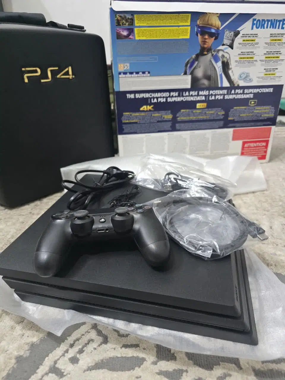 ps4 pro|کنسول، بازی ویدئویی و آنلاین|یزد, |دیوار