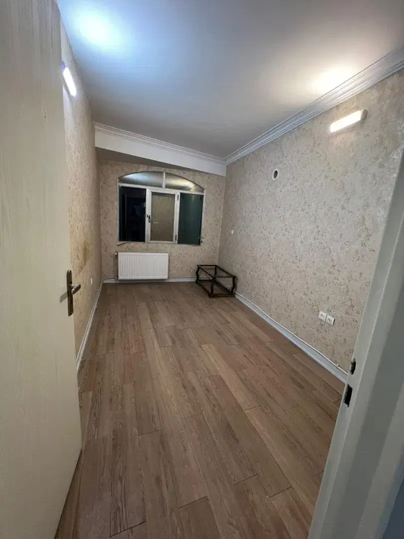 اداری بر خواجه رشید ۱۱۰ متر با ۶ اتاق|اجارهٔ دفتر کار، اتاق اداری، مطب|همدان, |دیوار