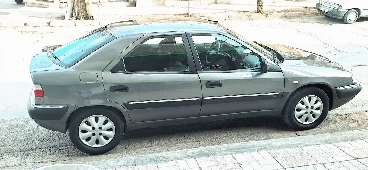 زانتیا 2000 درجه یک|خودرو سواری و وانت|اصفهان, پارک ایثارگران|دیوار