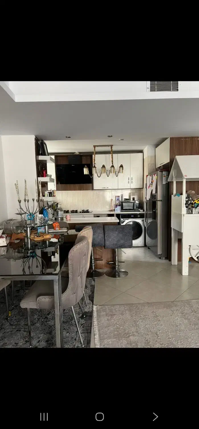 واحد ۱۰۰ متری /۲ خواب برج باغ  ازگل