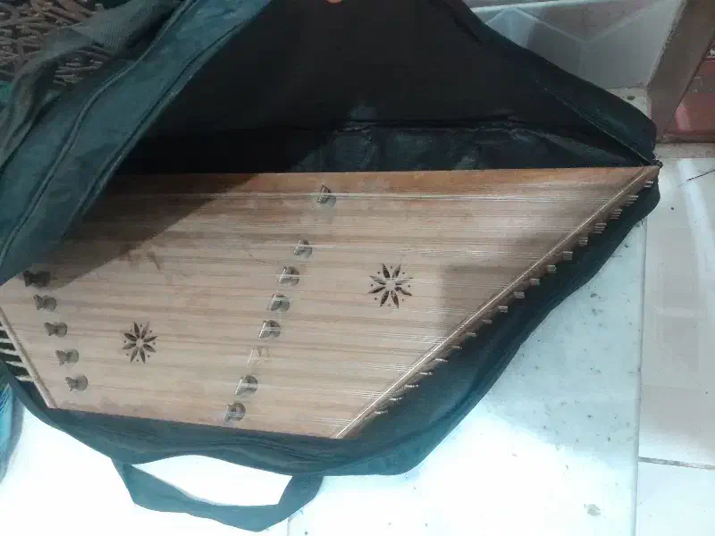 سنتور|سازهای سنتی|بیرجند, |دیوار