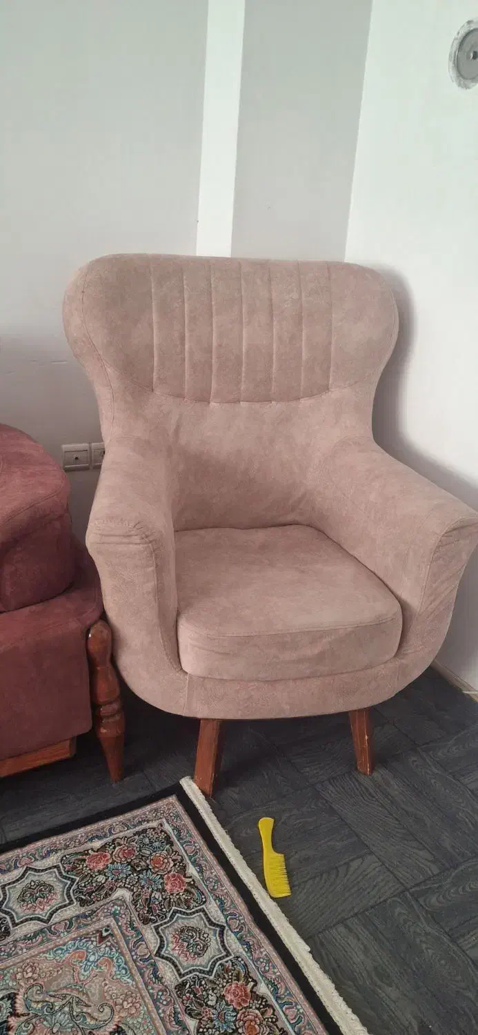 مبل 7 نفره با دوتا تکی کرم رنگ|مبلمان خانگی و میز عسلی|مینودشت, |دیوار