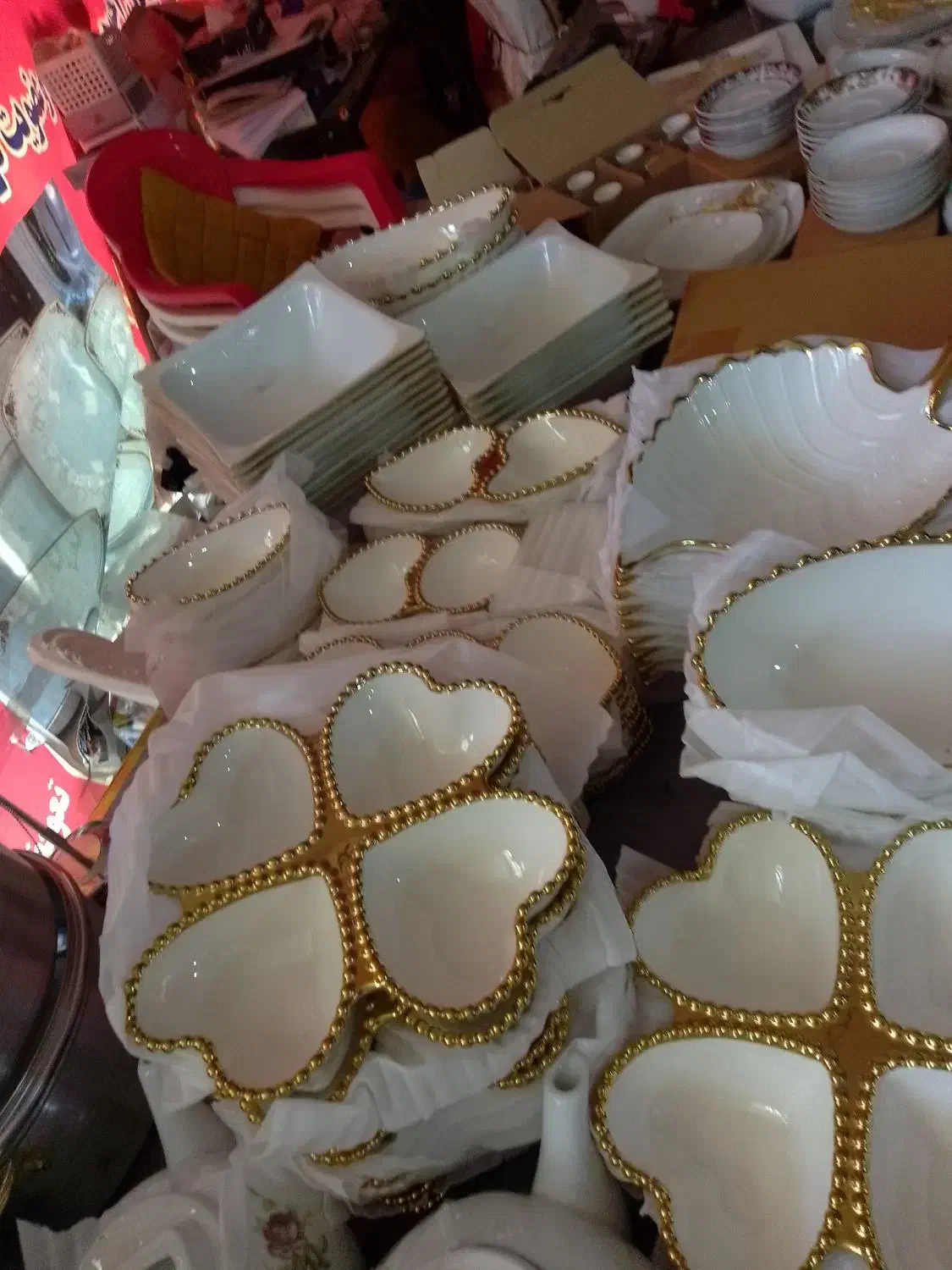 فروشنده خانم|استخدام خدمات فروشگاه و رستوران|خرمآباد, |دیوار