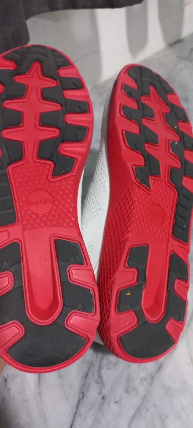 کتونی سایز ۴۲ نو|کیف، کفش، کمربند|سبزوار, امیر کبیر|دیوار