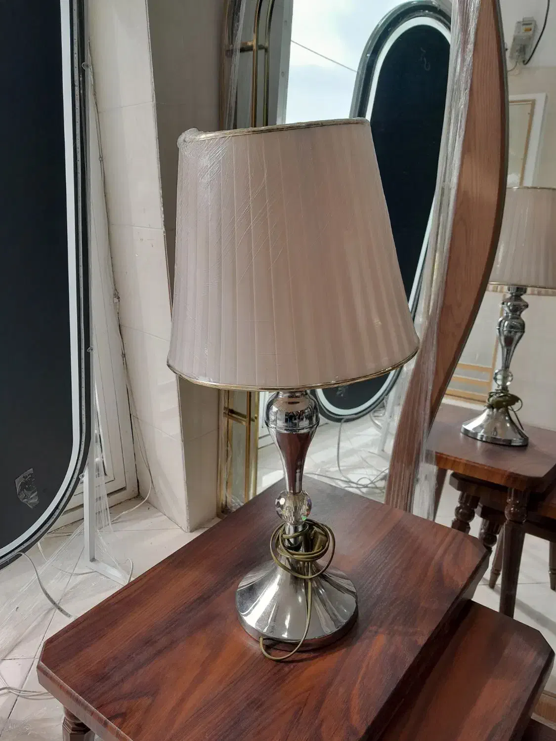 آباژور رو میزی|چراغ خواب و آباژور|خلخال, |دیوار