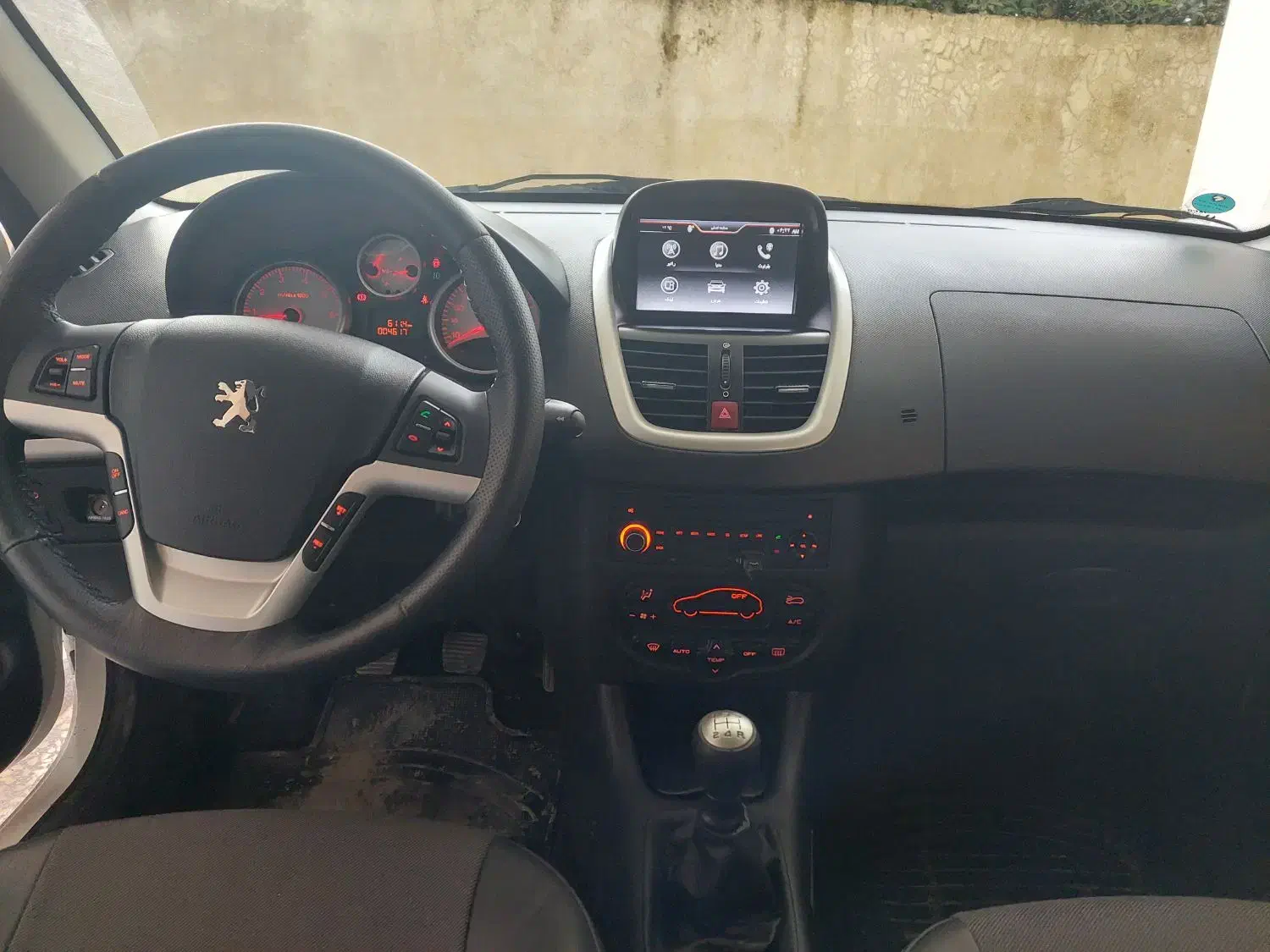 فروش پژو ۲۰۷ ارتقا سقف شیشه ۱۴۰۴ برج ۵ رینگ شرکتی|خودرو سواری و وانت|چالوس, |دیوار