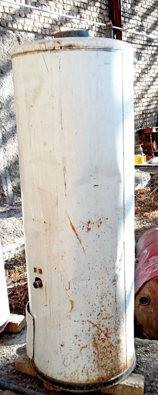 دوعدد آبگرمکن گازی و برقی با قیمت مناسب|آبگرمکن، پکیج، شوفاژ|هشتگرد, مدرس|دیوار