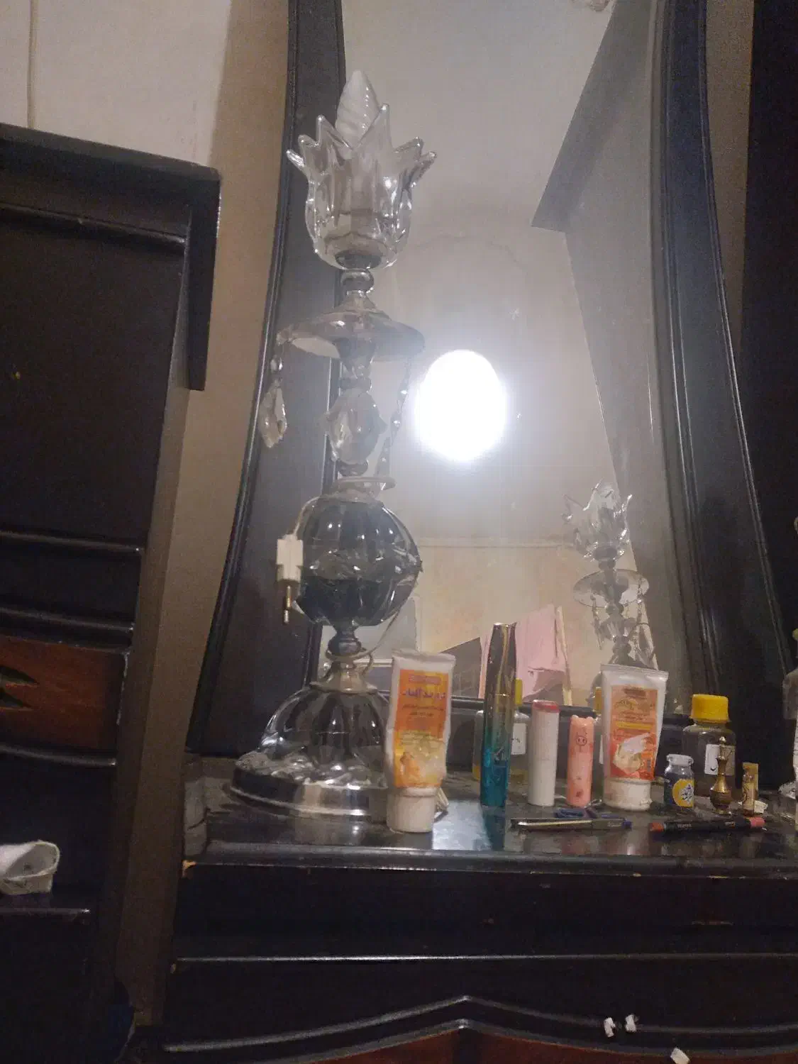 شمعدون|لوستر و چراغ آویز|مشهد, بهمن|دیوار