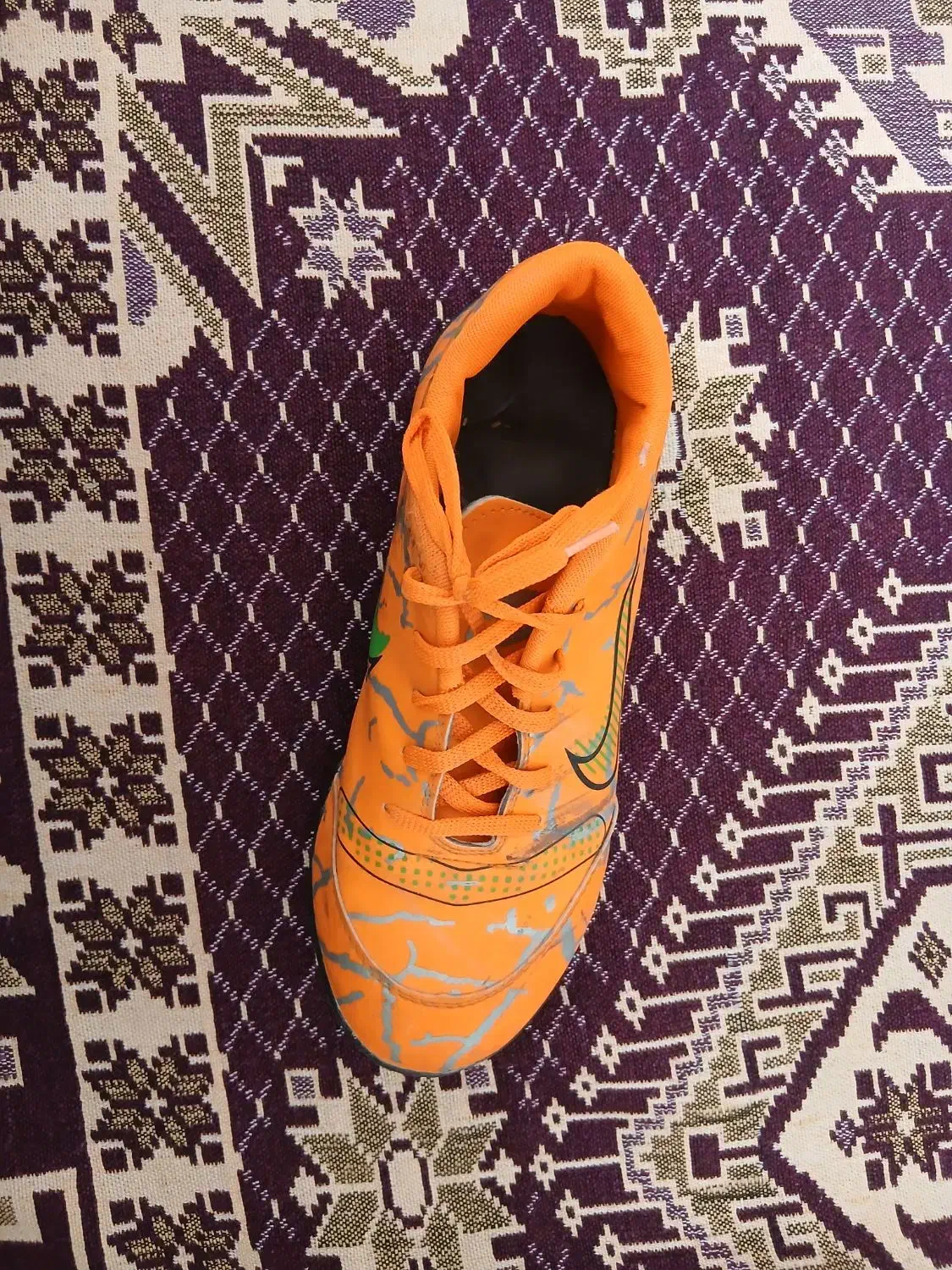 کفش فوتبال مناسب چمن|کیف، کفش، کمربند|زنجان, |دیوار