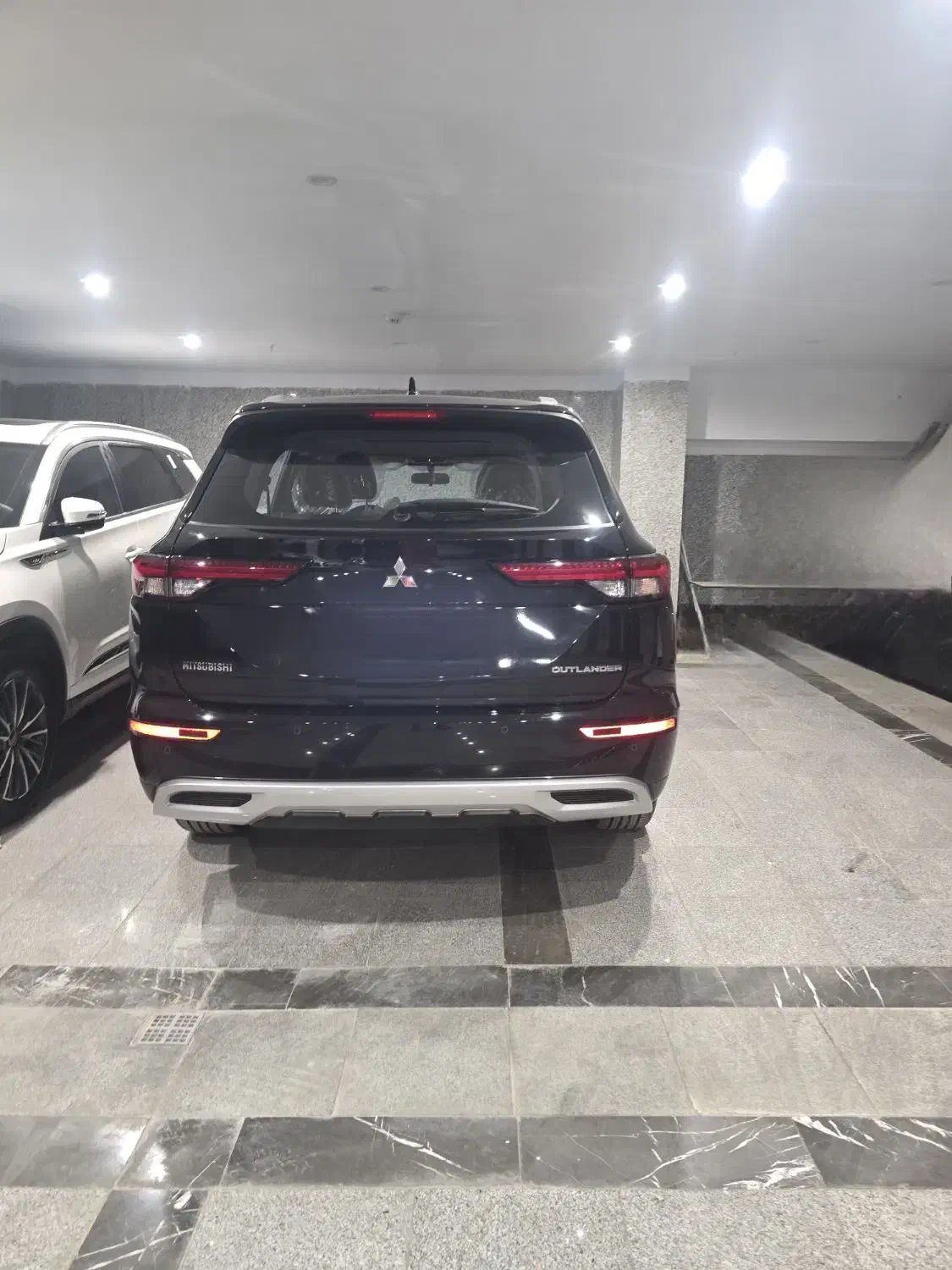 میتسوبیشی اوتلندرplinفول ۲۰۲۳تومشکی ۷نفره|خودرو سواری و وانت|تهران, پرستار|دیوار