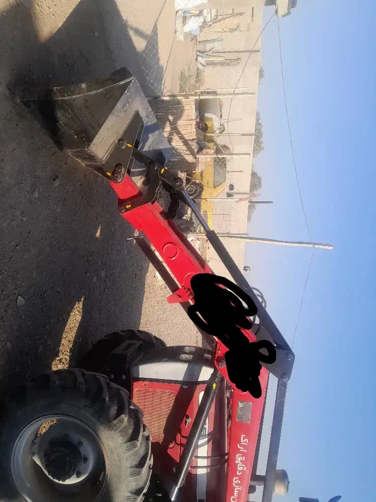 فروش یک دستگاه بیل جلو|ماشین‌آلات صنعتی|شال, |دیوار