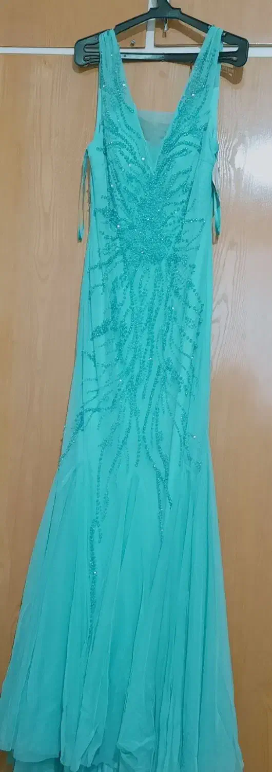 لباس مجلسی|لباس|ورامین, ورامین|دیوار