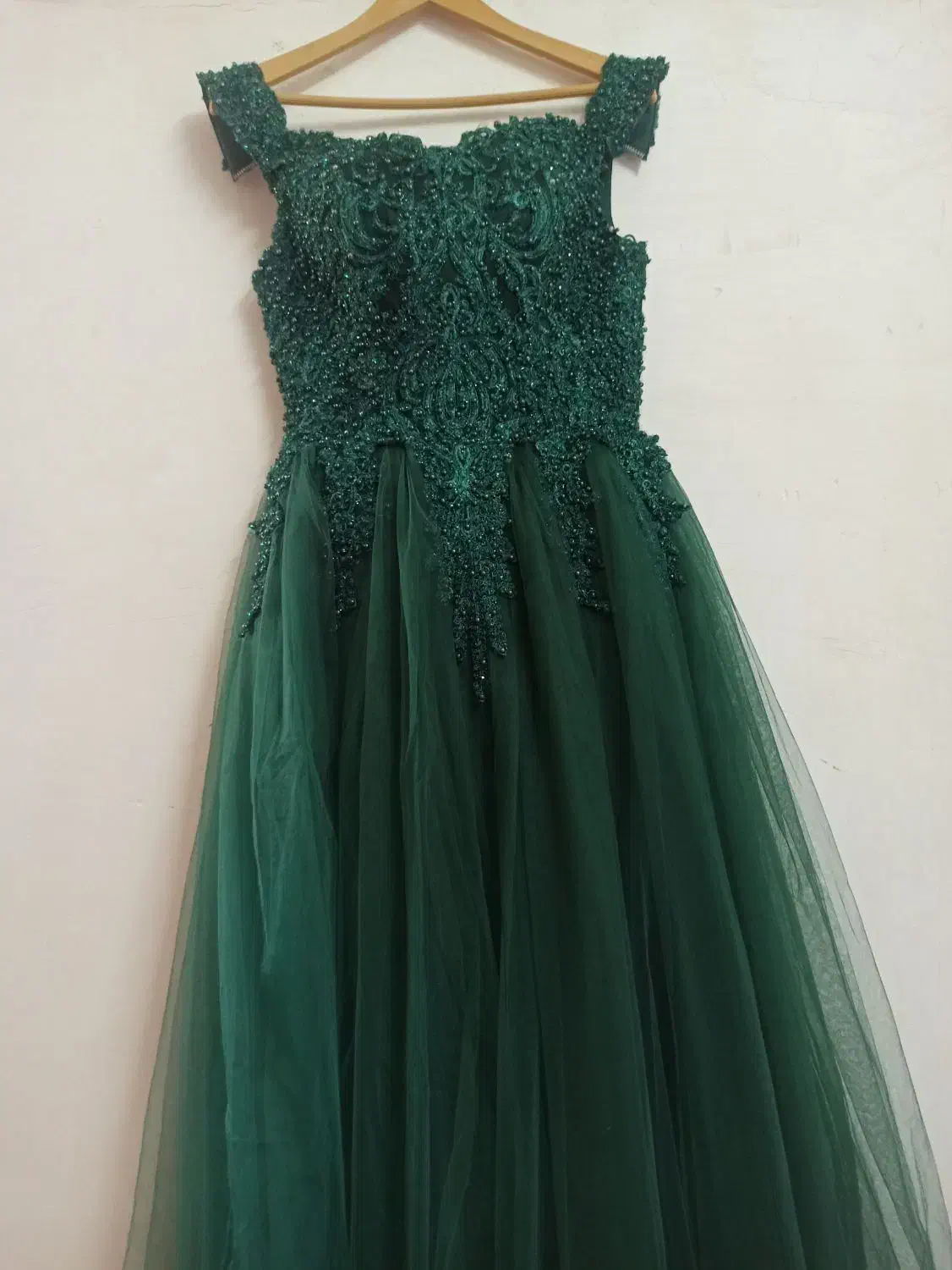 لباس مجلسی|لباس|جهرم, |دیوار