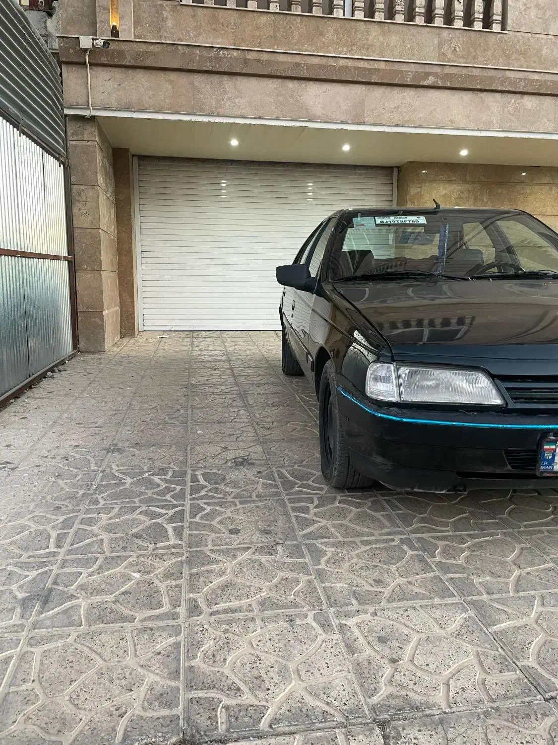 پژو 405|خودرو سواری و وانت|صدرا-فارس, فاز ۱|دیوار