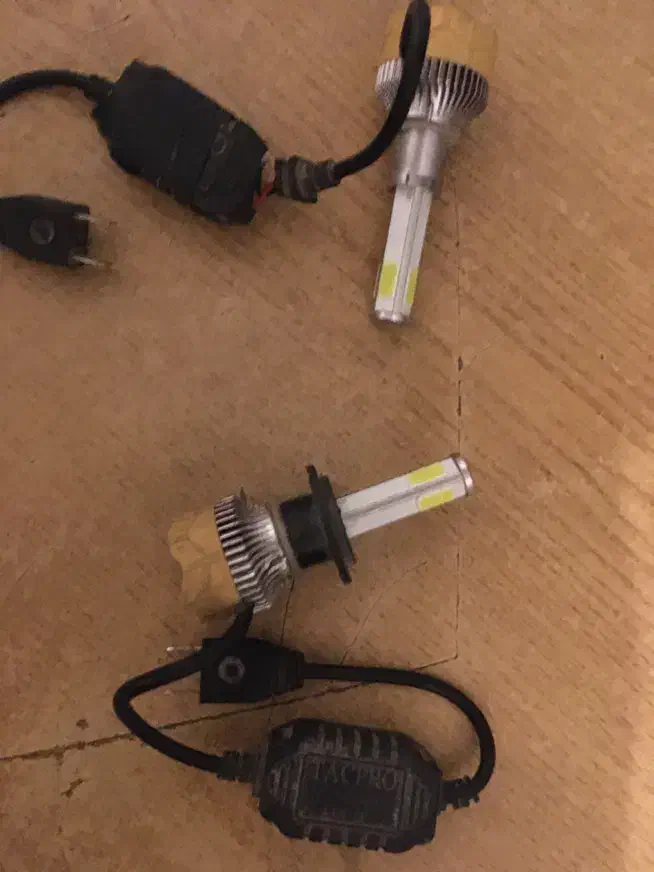 چراغ هدلایت|قطعات یدکی و لوازم جانبی|زابل, |دیوار