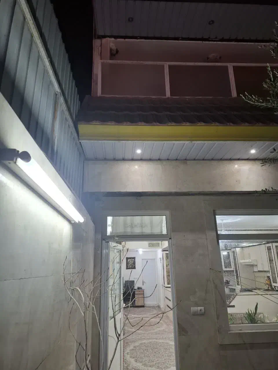 ویلایی آذرشمالی دوطبقه/۱۰۵ متر/بر ۱۲متری ناصردیوان|فروش خانه و ویلا|قم, ناصردیوان|دیوار