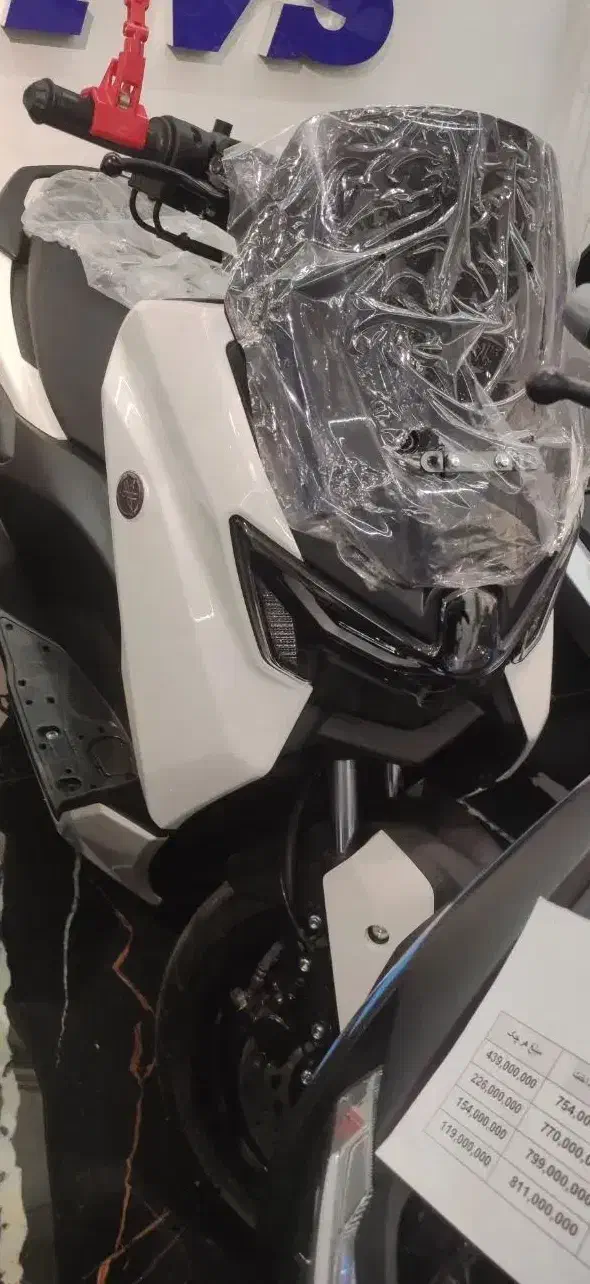 nmax 155 Yamaha|موتورسیکلت|شیراز, شیشه‌گری|دیوار