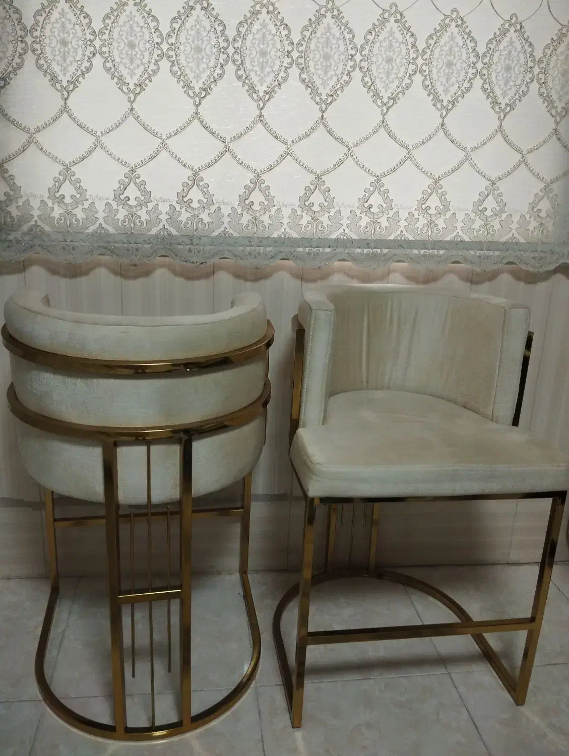 صندلی جزیره|میز و صندلی غذاخوری|ری, علایین|دیوار