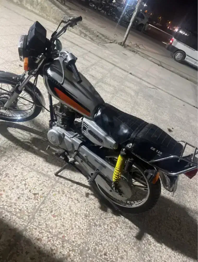 موتور ۱۲۵ پلاک ملی مدل ۸۵|موتورسیکلت|بندر گناوه, |دیوار