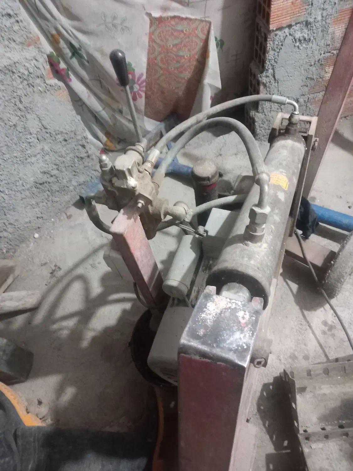 قیچی.برقی|ماشین‌آلات صنعتی|اردبیل, |دیوار