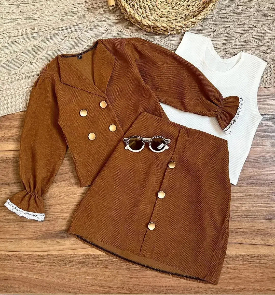 پوشاک بچگانه باقیمت های باور نکردنی|کفش و لباس بچه|شیراز, زند|دیوار