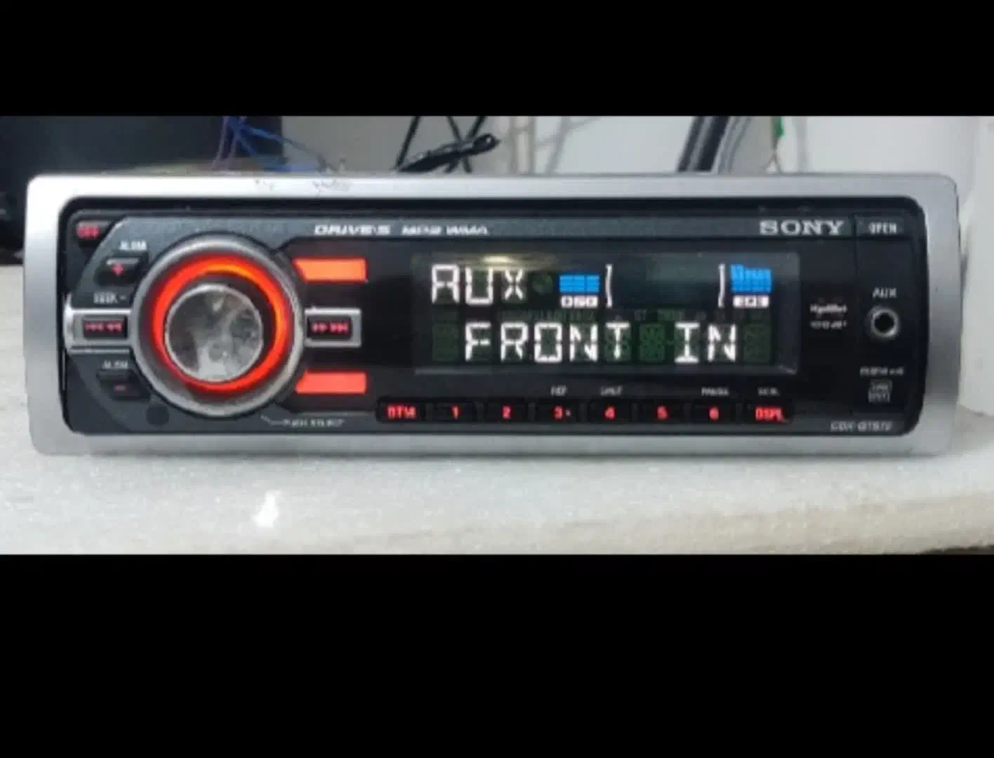 ضبط سونی شش خروجی و ضبط بلاپونکت|قطعات یدکی و لوازم جانبی|شاهین‌شهر, شهرک پردیس|دیوار