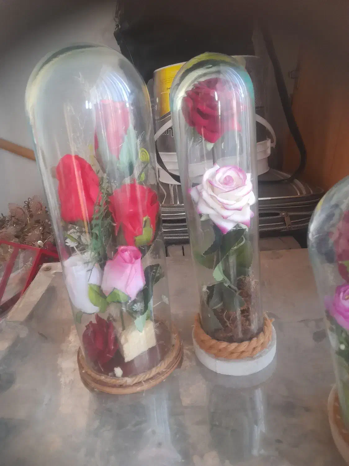 تعدادی گل دکوری|گل مصنوعی|کرج, حصارک پایین|دیوار