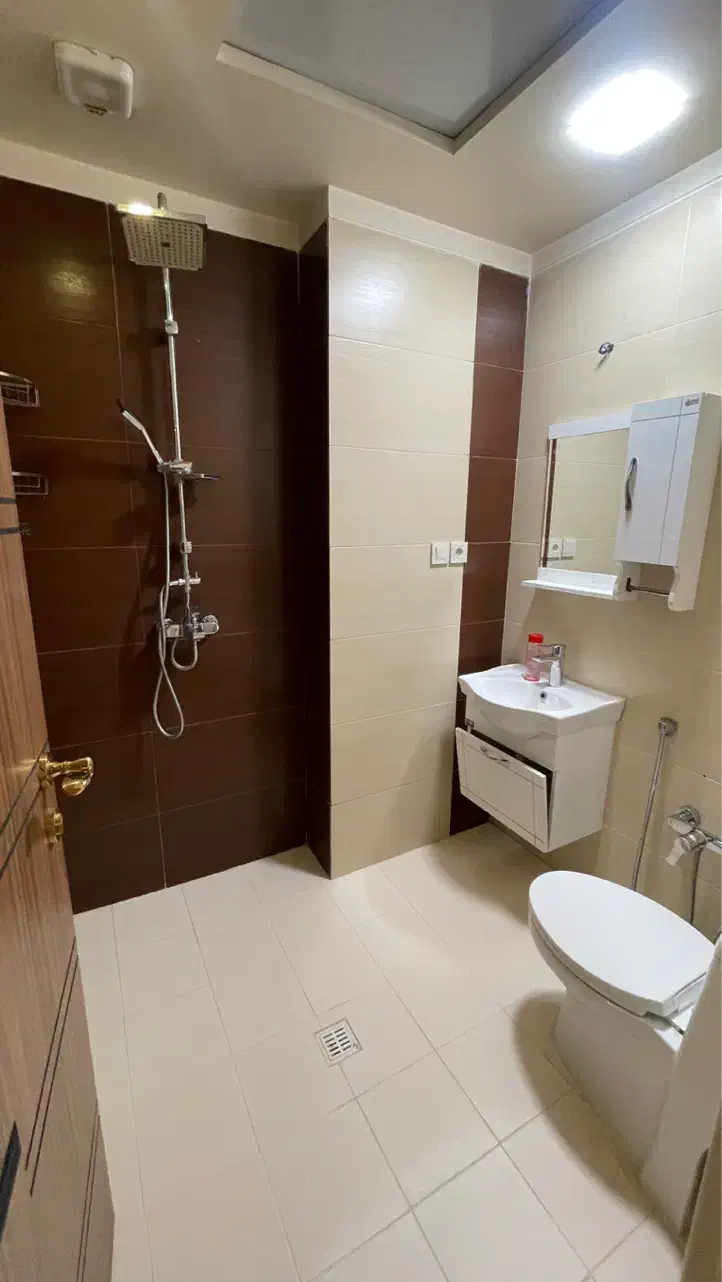 سعادت آباد صرافها/۱۱۰ متر/شیک و لوکس/۵ سال ساخت