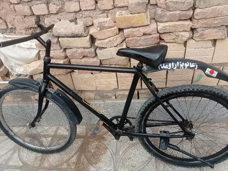 دوچرخه|دوچرخه، اسکیت، اسکوتر|قائن, |دیوار