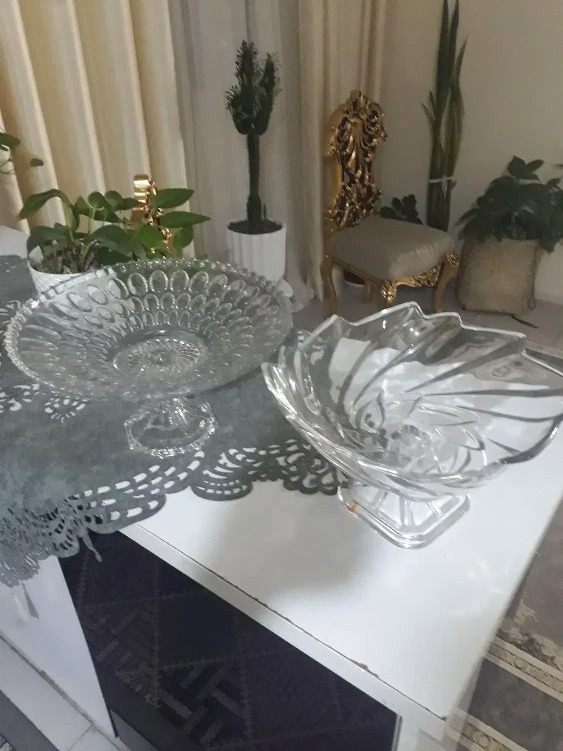 ظروف کریستال. سوگا ژاپن. نو. دو عدد|فعالیت داوطلبانه|گلبهار, شهر جدید گلبهار|دیوار