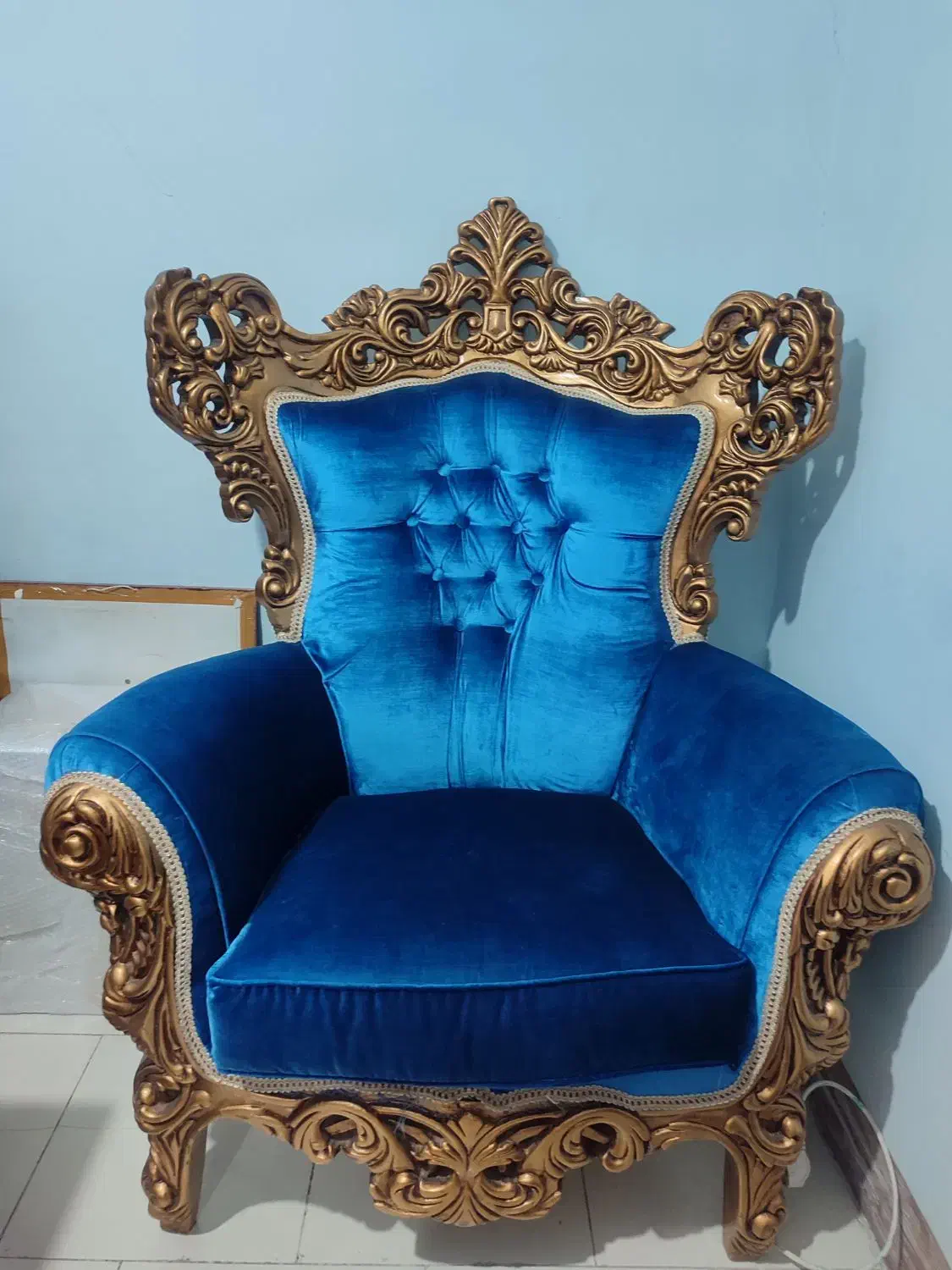 کاناپه سه نفره و یک تک نفره|مبلمان خانگی و میز عسلی|محمدیه-قزوین, |دیوار