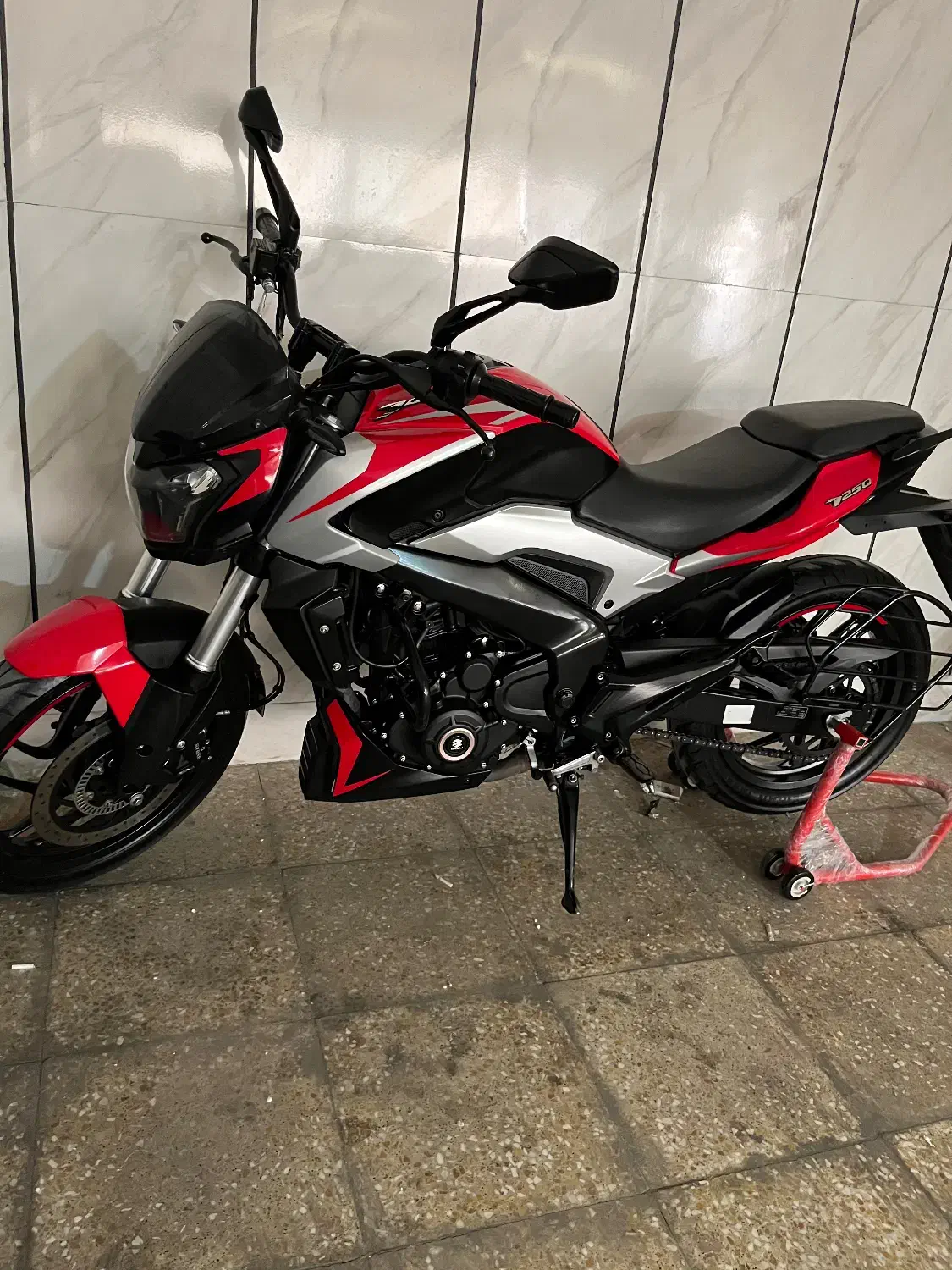 NS250 باجاج دومینار|موتورسیکلت|اسلام‌شهر, باغ فیض|دیوار