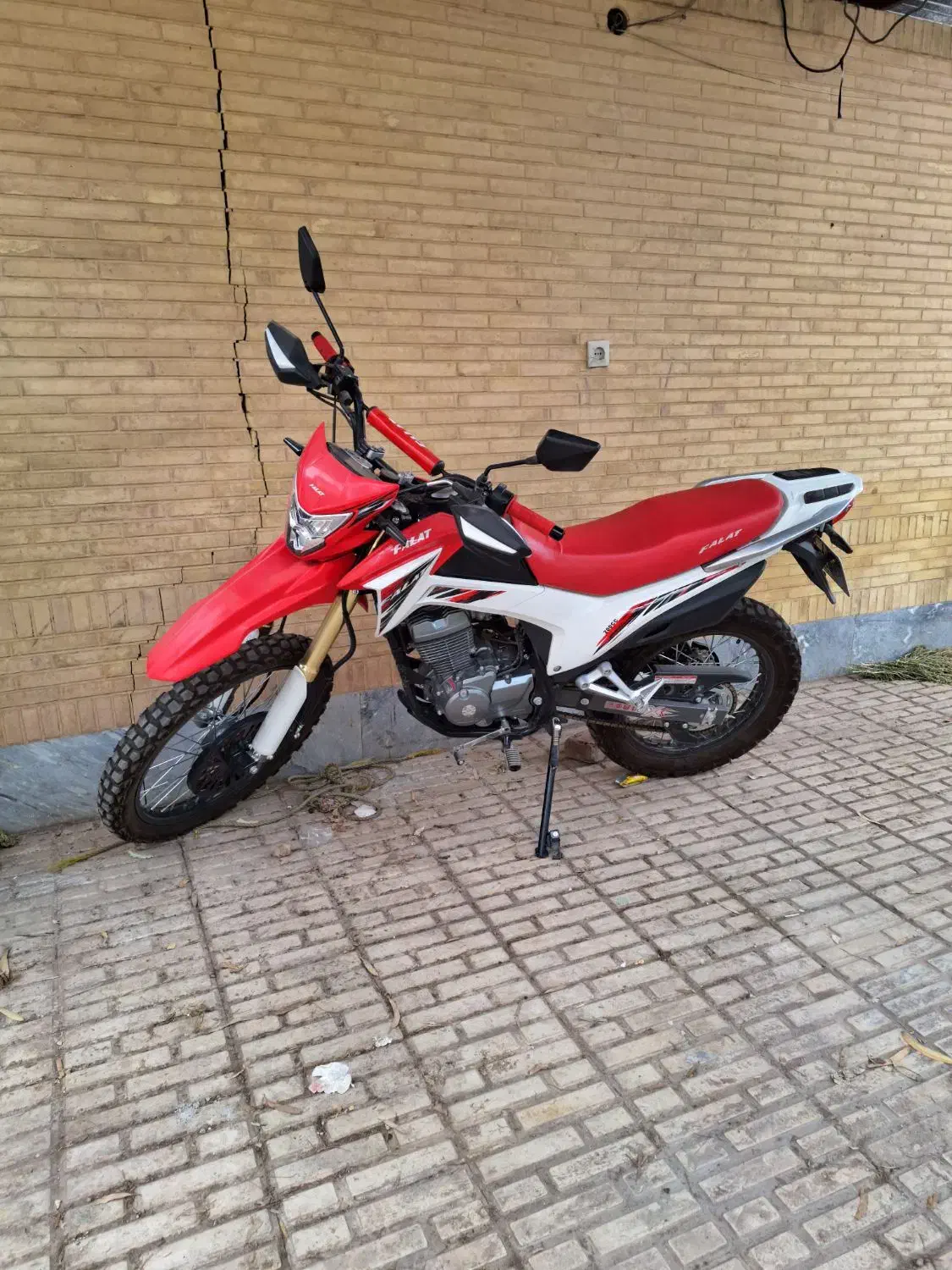 فلات CRF 200|موتورسیکلت|یزد, |دیوار