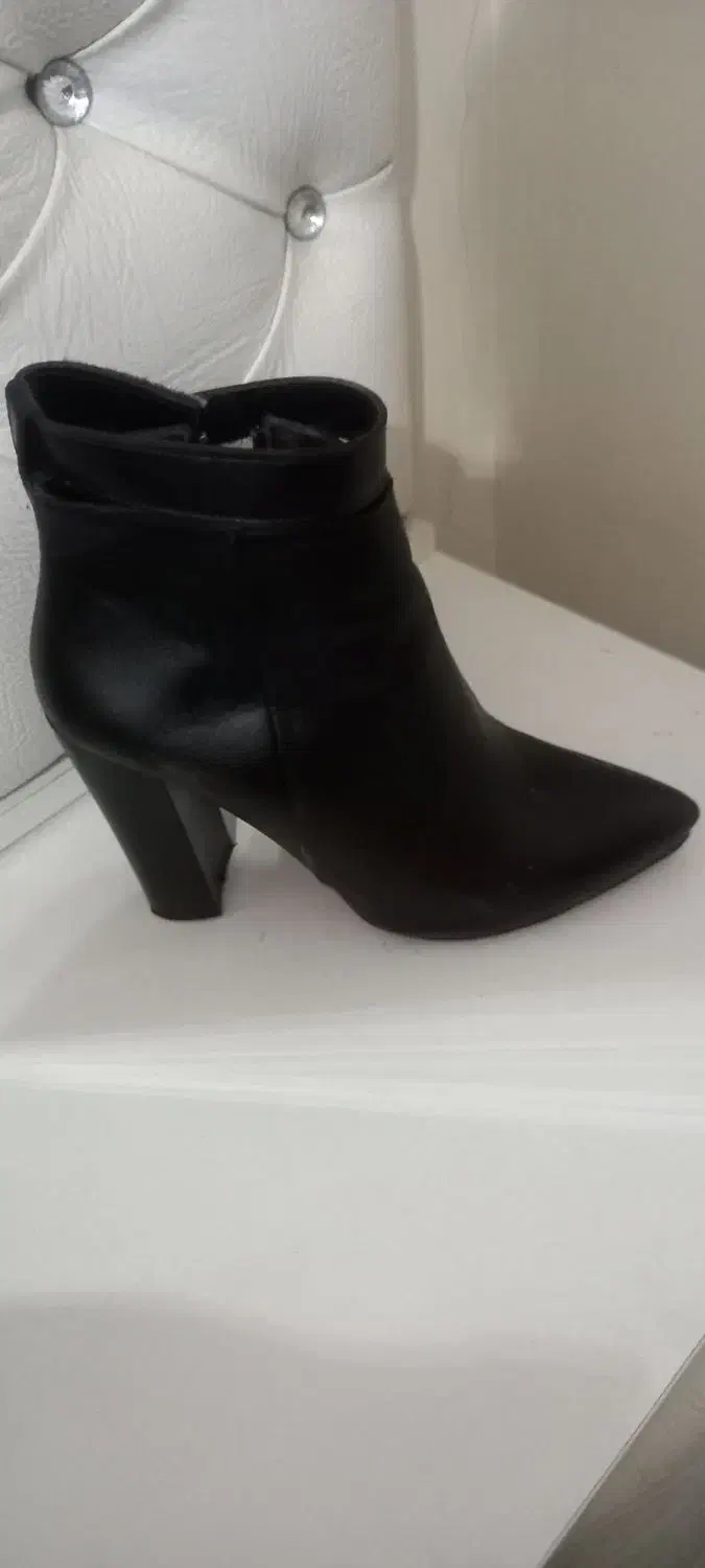 نیم بوت نو|کیف، کفش، کمربند|فردوسیه, |دیوار