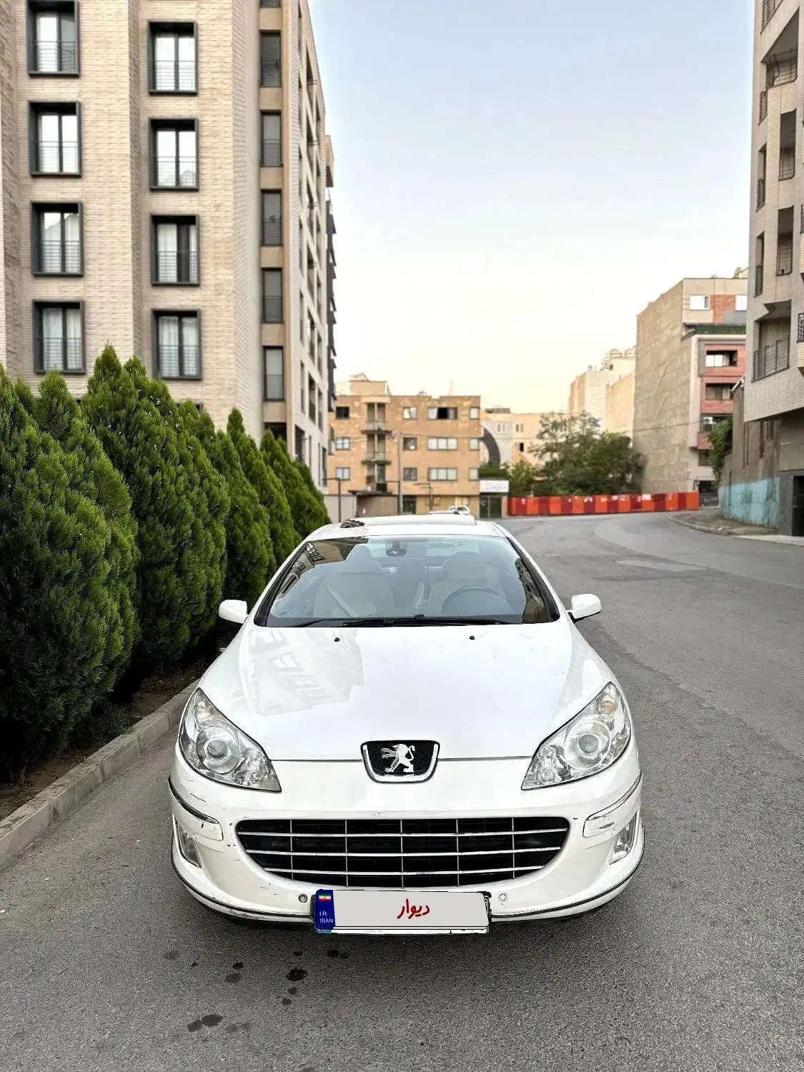 پژو ۴۰۷ اتومات سفید استثنایی بیرنگ کارکرد۲۰۰هزار|خودرو سواری و وانت|همدان, |دیوار